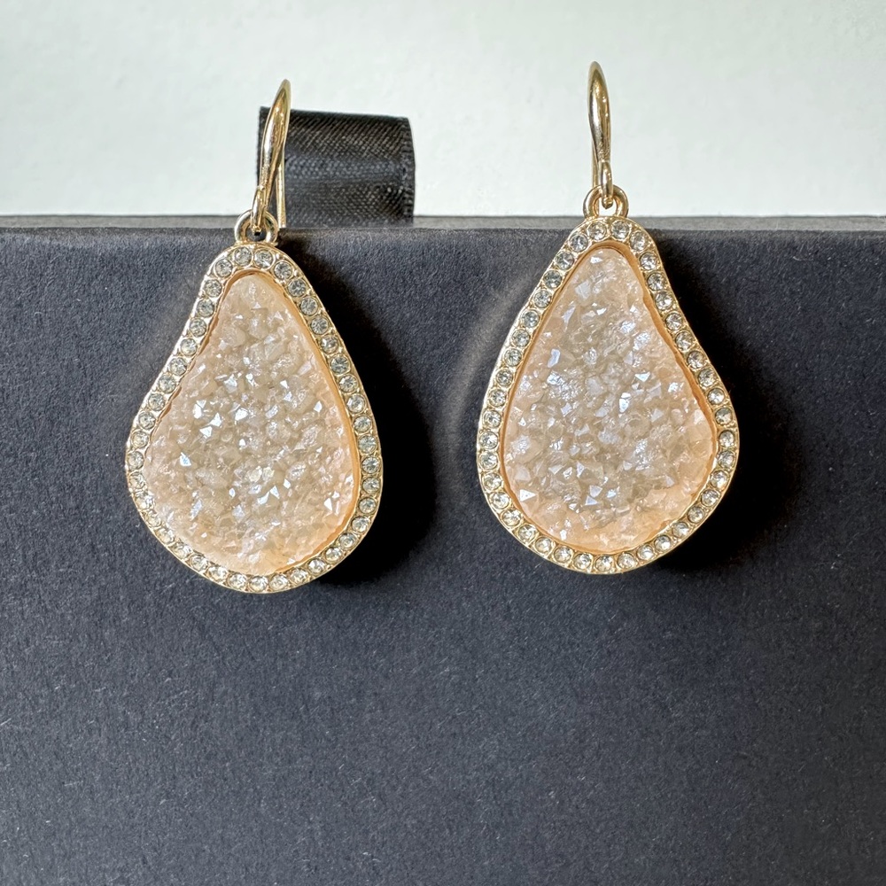 NWOT Sparkle Teardrop Earrings